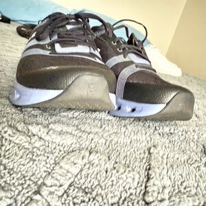 Men’s CloudGo Running Shoes size 9